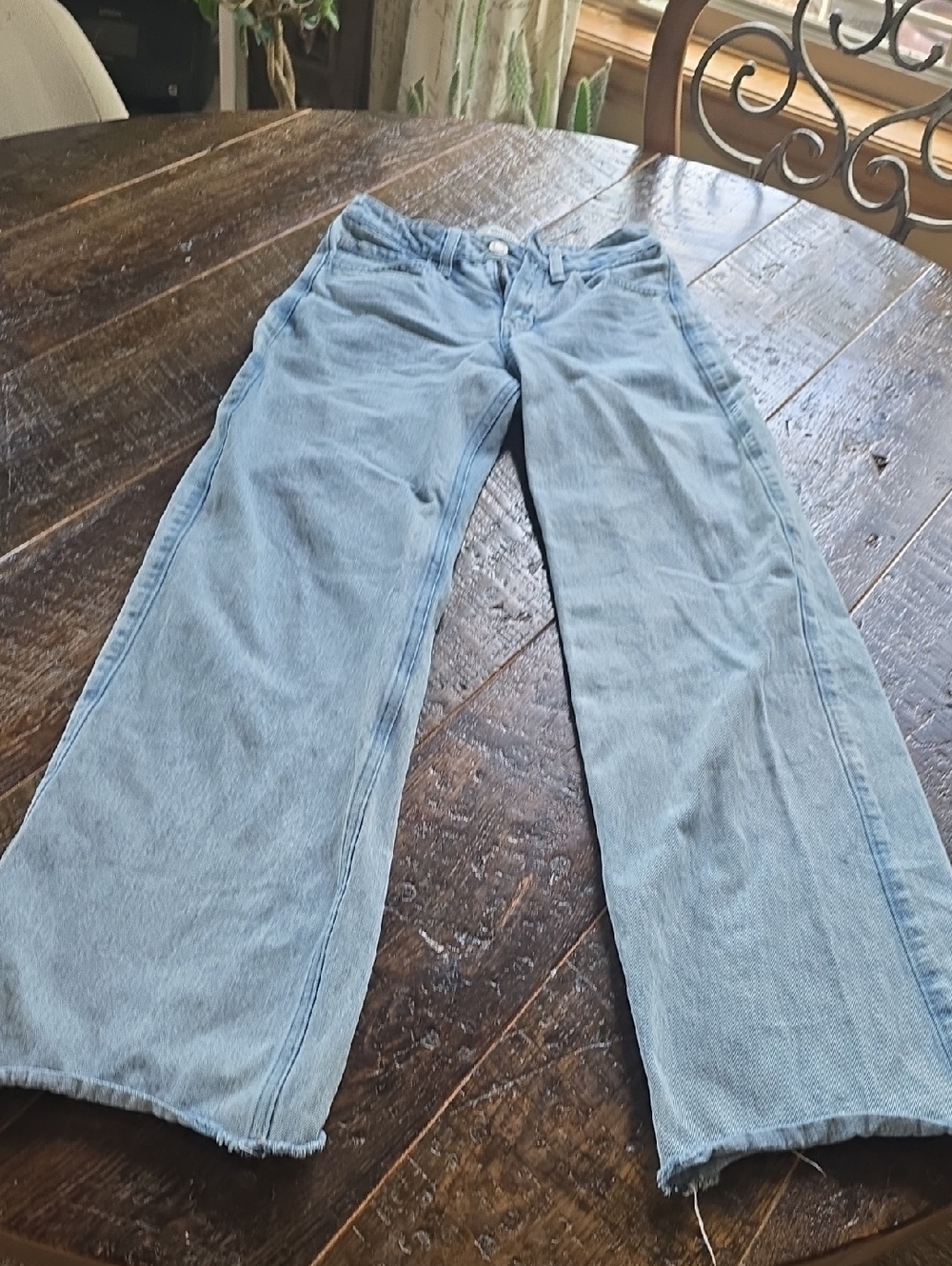 Hollister Light Wash High-Rise Baggy Jeans